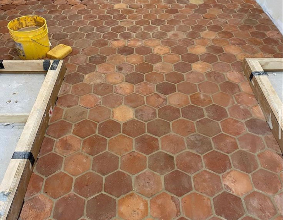 Loseta hexagonal de barro cocido